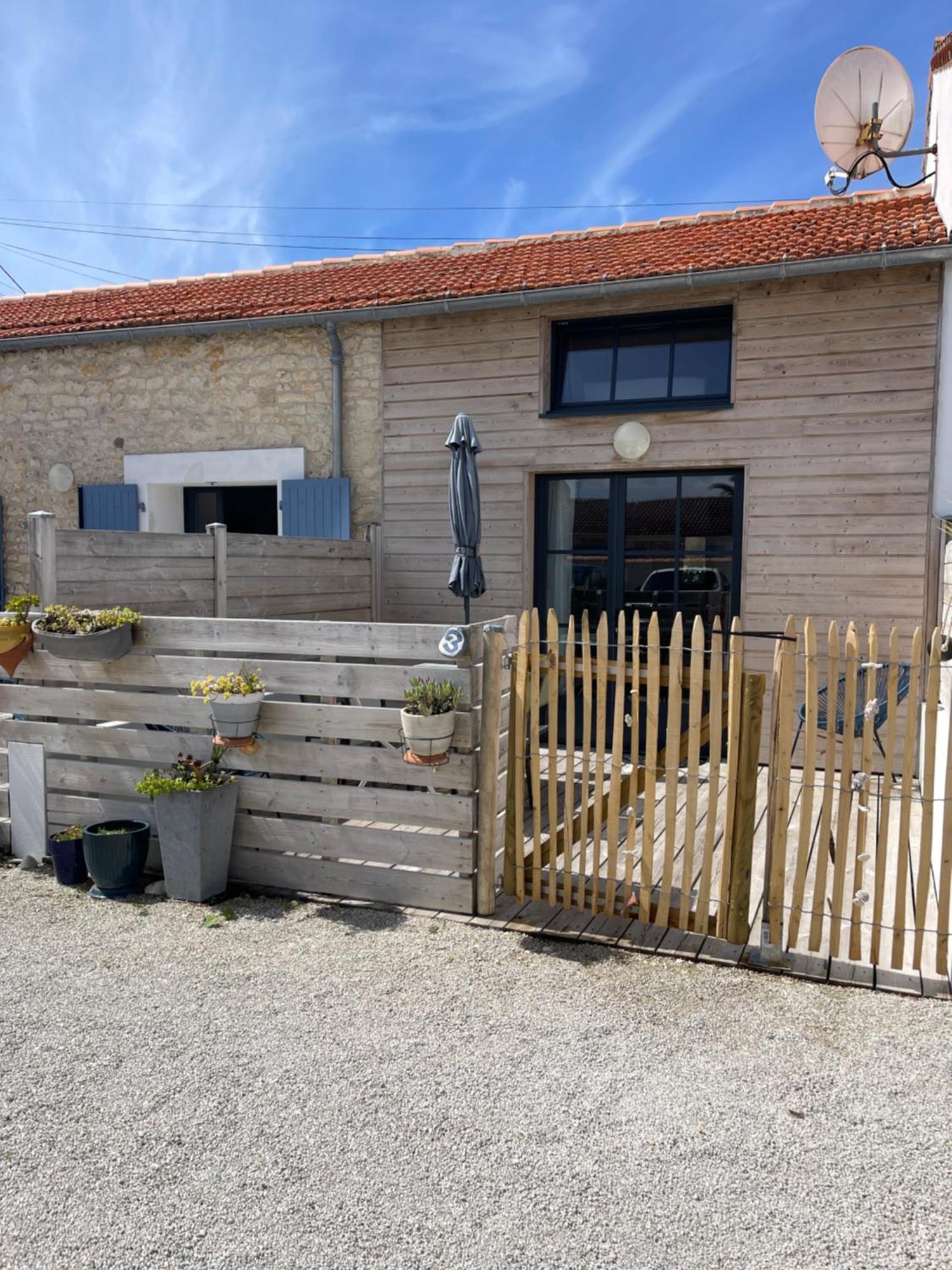 Aparthotel Clos Des Aigrettes -6 De Charme Et Confort A 30m Du Port De La Cotiniere