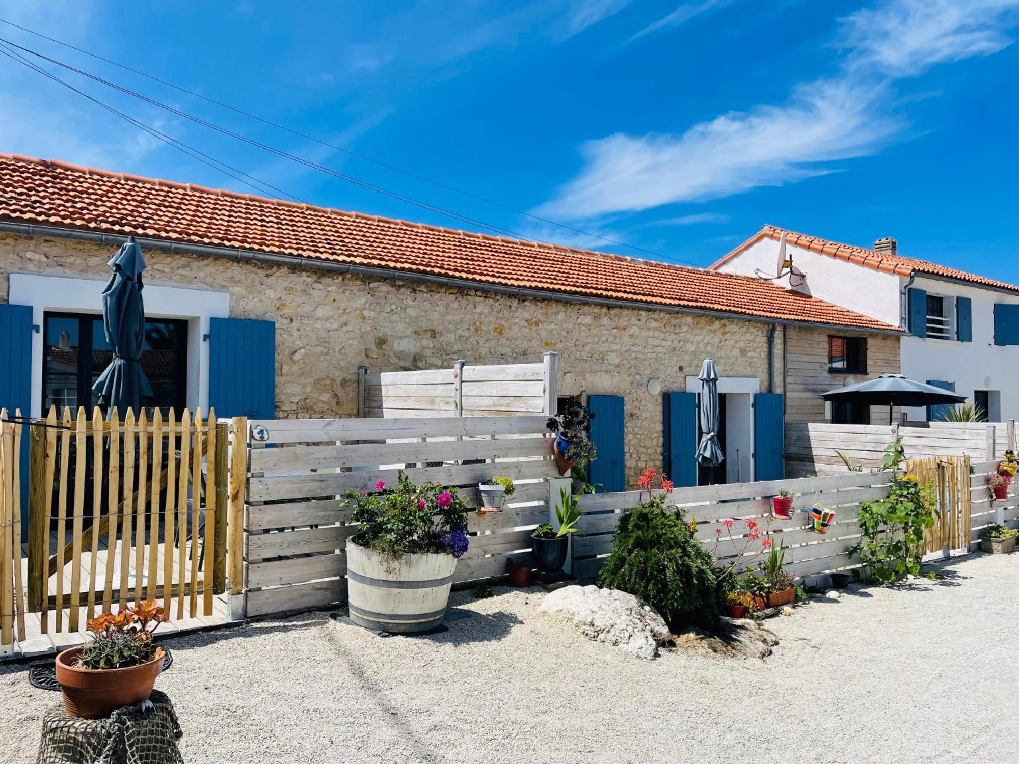 Clos Des Aigrettes -6 De Charme Et Confort A 30m Du Port De Aparthotel La Cotiniere